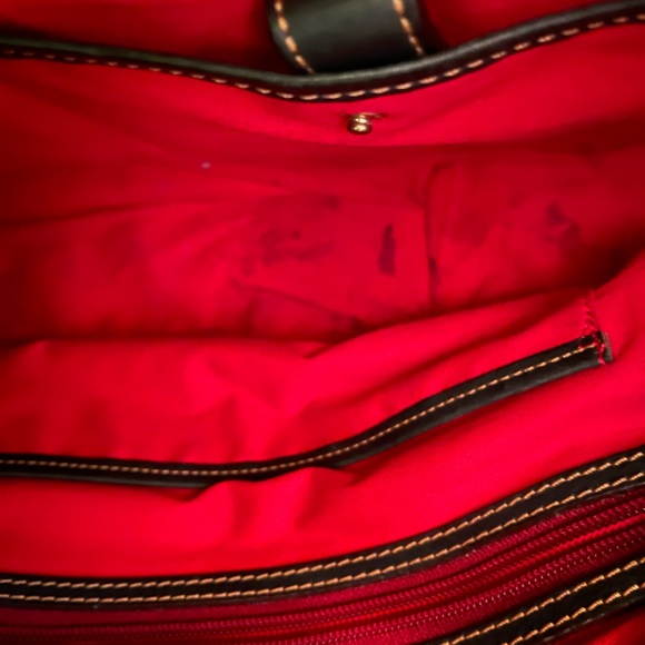 Beautiful Dooney and Bourke Smith Tote - Picture 6 of 7